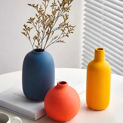 Matte Ceramic Minimalist Table Vase
