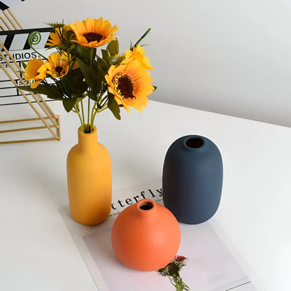 Matte Ceramic Minimalist Table Vase